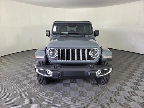 New 2026 Jeep Wrangler Unlimited Sahara AWD/4WD image 3