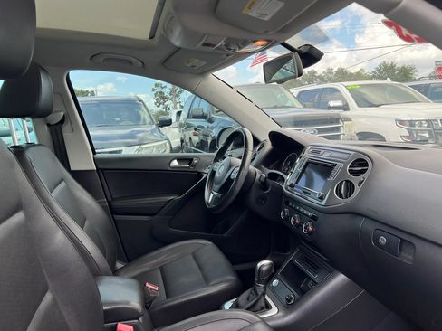 Used 2017 Volkswagen Tiguan Wolfsburg Edition FWD image 15