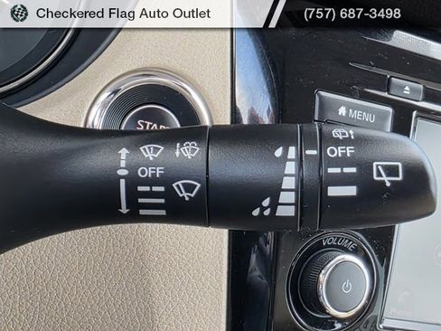 Used 2020 Nissan Rogue SL image 30