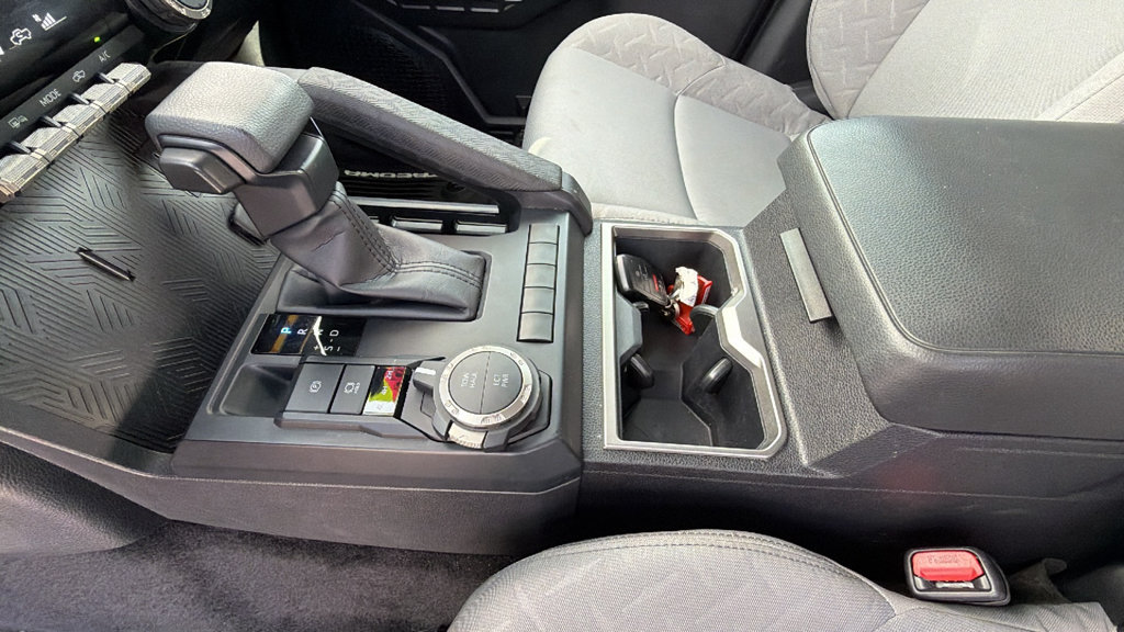 Certified 2025 Toyota Tacoma SR5 AWD/4WD image 13