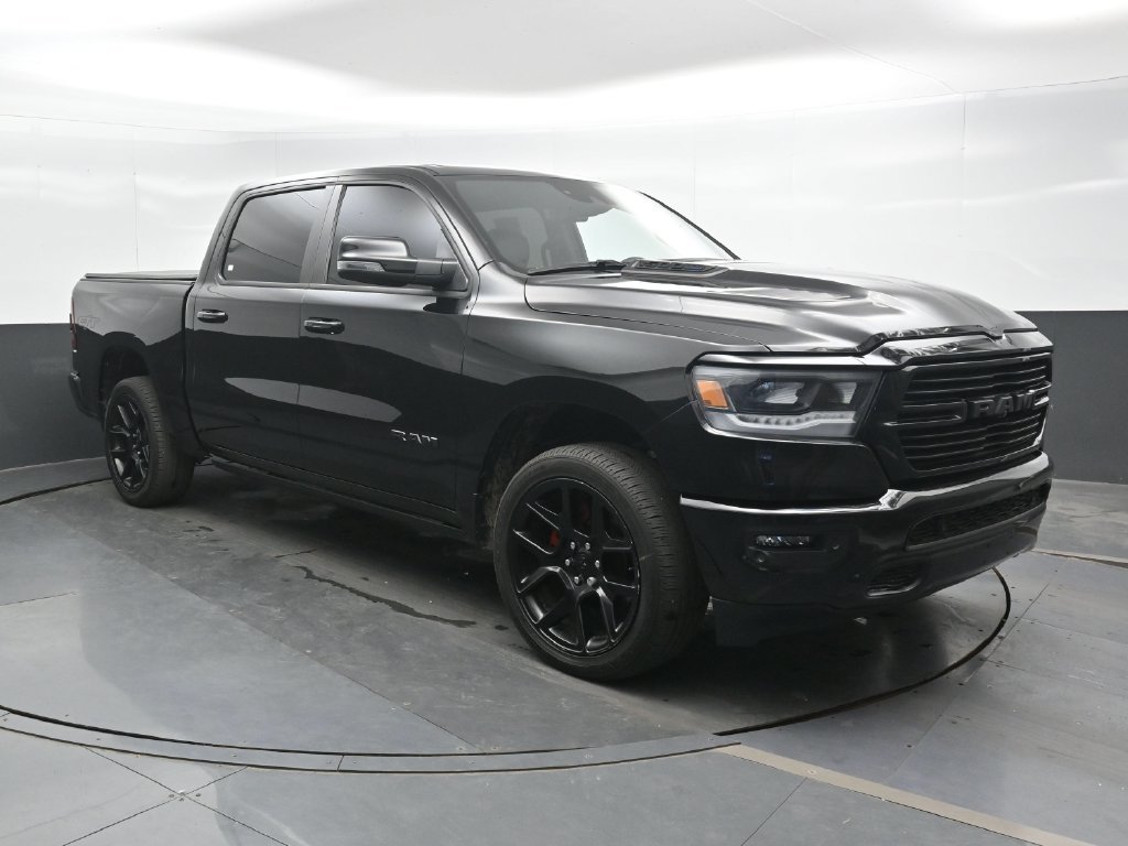 Used 2023 RAM 1500 Laramie AWD/4WD image 4