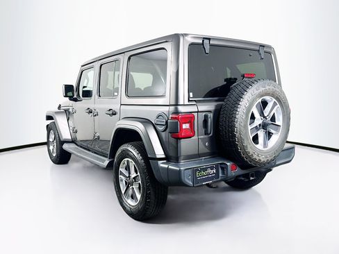 Used 2019 Jeep Wrangler Unlimited Sahara AWD/4WD image 5