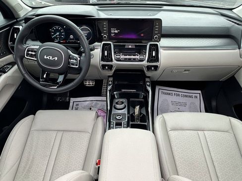 Used 2023 Kia Sorento SX Prestige image 13