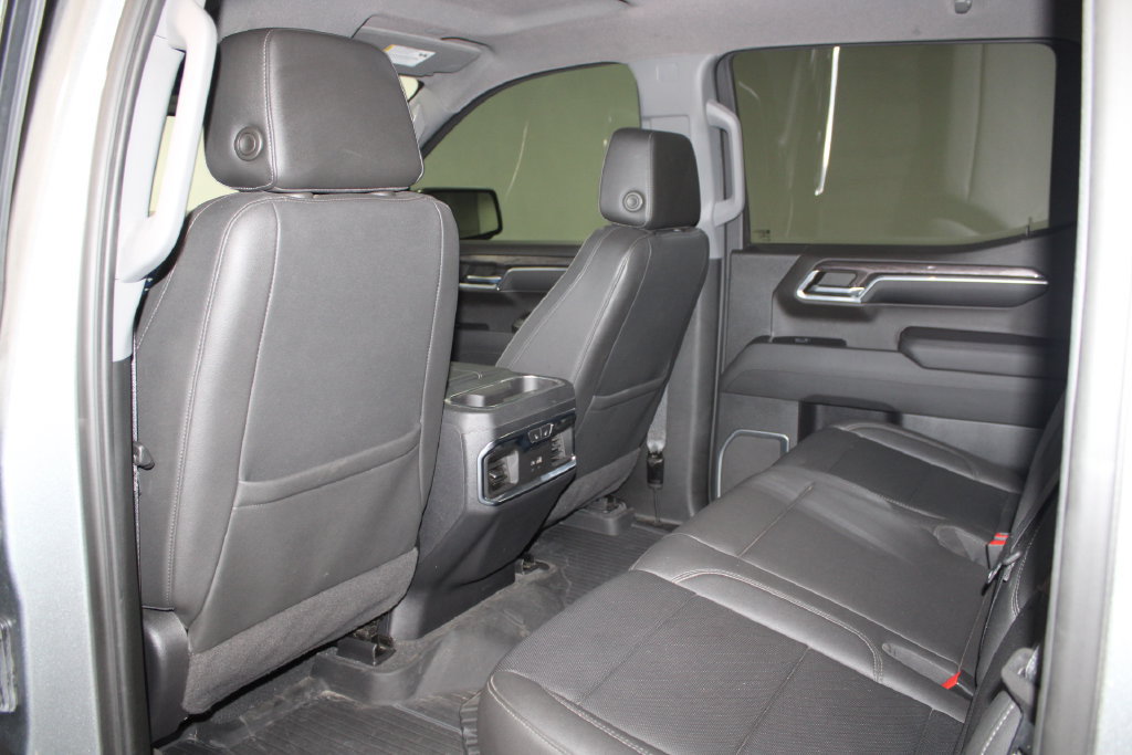Used 2023 Chevrolet Silverado 1500 LTZ AWD/4WD image 28
