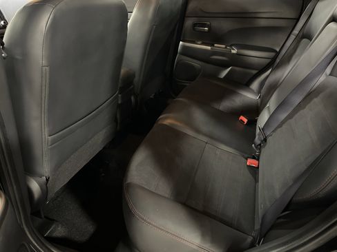 Used 2022 Mitsubishi Outlander Sport SE image 10