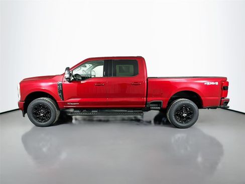 New 2026 Ford F250 Lariat w/ Black Appearance Package image 4