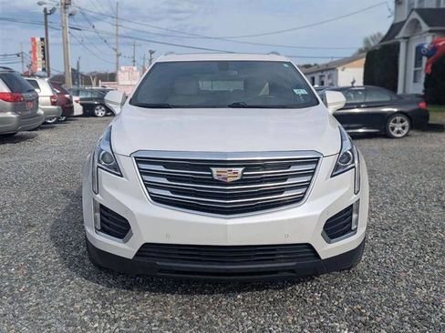 Used 2018 Cadillac XT5 Luxury FWD image 3