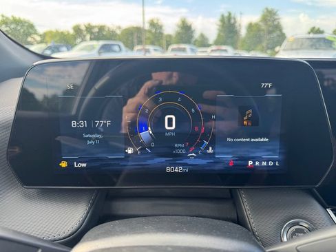 Used 2026 Chevrolet Equinox LT FWD image 8