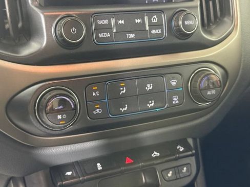 Used 2017 Chevrolet Colorado Z71 AWD/4WD image 22