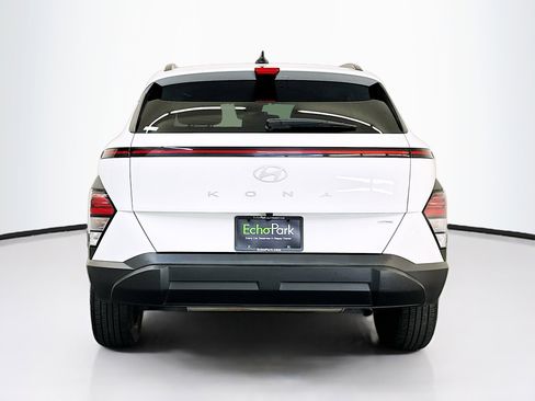 Used 2025 Hyundai Kona SEL image 7