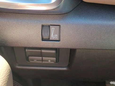 New 2026 GMC Canyon Denali AWD/4WD image 18