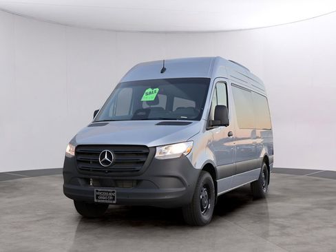New 2025 Mercedes-Benz Sprinter 2500 image 3