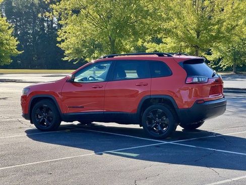 Used 2021 Jeep Cherokee Latitude Plus image 4