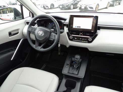 New 2026 Toyota Corolla Cross L image 7