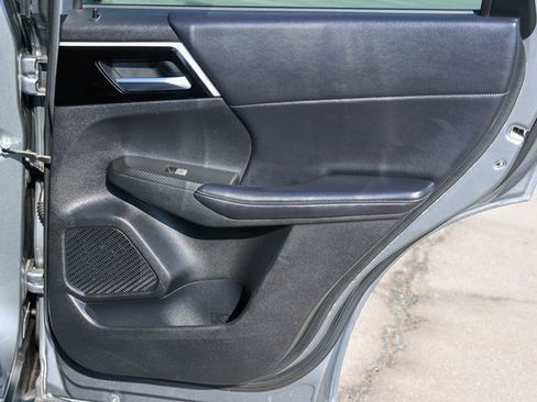 Used 2022 Mitsubishi Outlander SE image 17