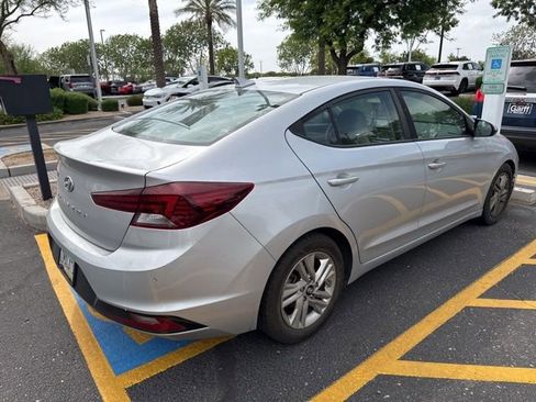 Used 2019 Hyundai Elantra SEL image 5