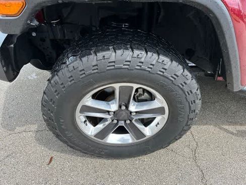 Certified 2021 Jeep Wrangler Unlimited Sahara AWD/4WD image 3