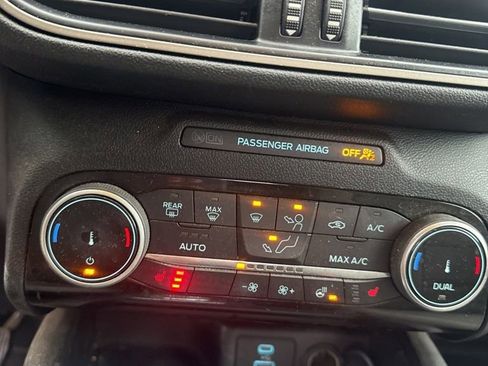 Used 2022 Ford Escape SE w/ Convenience Package image 31