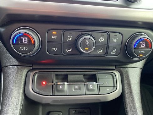 Used 2023 GMC Acadia AT4 w/ Technology Package image 25