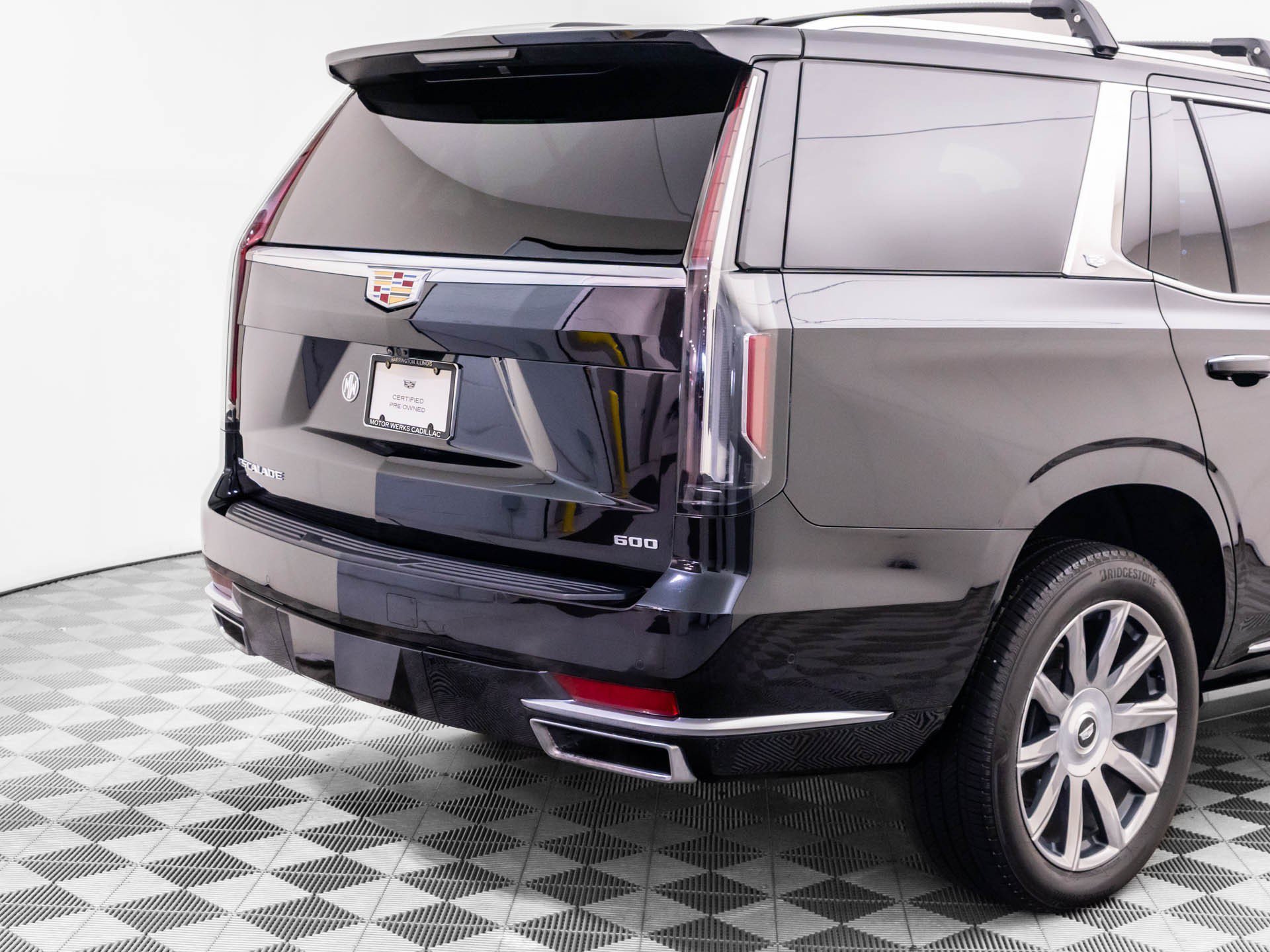 Used 2024 Cadillac Escalade Premium Luxury Platinum w/ LPO, Floor Liner Package AWD/4WD image 42