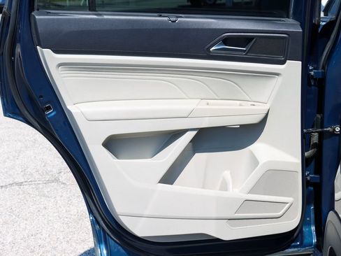 Used 2022 Volkswagen Atlas SE FWD image 6