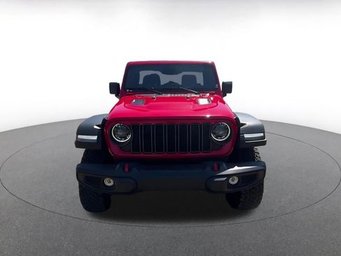 Used 2025 Jeep Wrangler Unlimited Rubicon AWD/4WD image 4