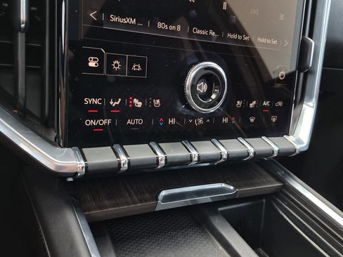 Certified 2025 GMC Acadia Denali image 33