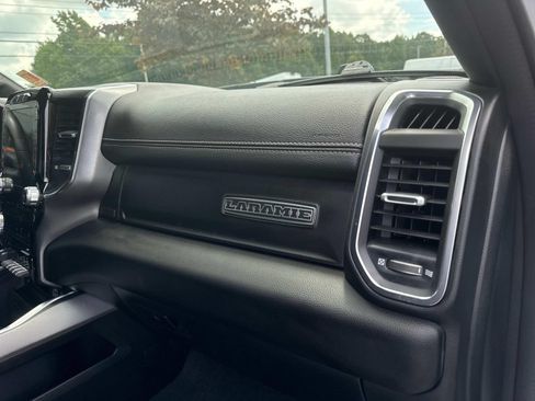 Used 2024 RAM 1500 Laramie AWD/4WD image 27