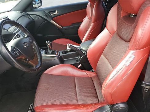 Used 2013 Hyundai Genesis 2.0T image 15