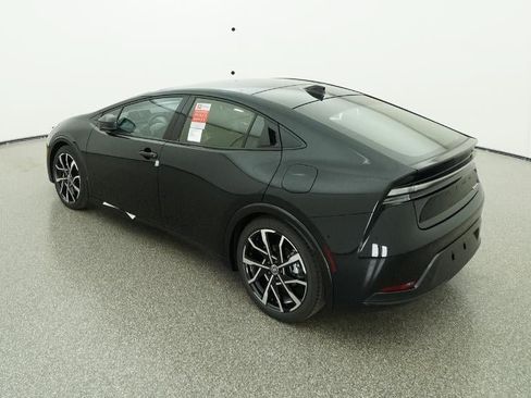 New 2026 Toyota Prius Plug-In Hybrid FWD image 38