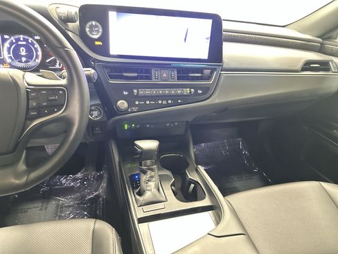 Used 2025 Lexus ES 350 w/ Accessory Package (Z1) FWD image 30