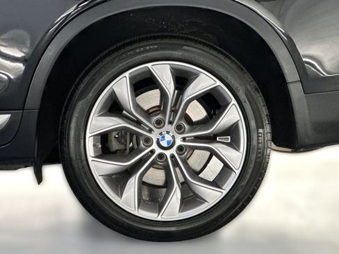 Used 2018 BMW X4 xDrive28i image 11