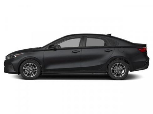 Used 2024 Kia Forte LXS FWD image 3