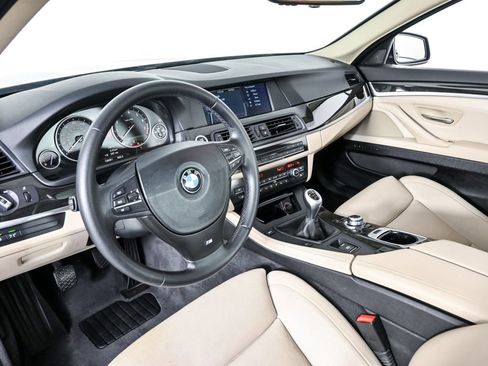 Used 2011 BMW 535i Sedan image 5