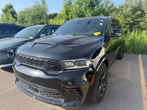 Used 2021 Dodge Durango SRT w/ Technology Group AWD/4WD image 3