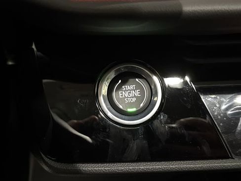 New 2026 Buick Envision Avenir image 17