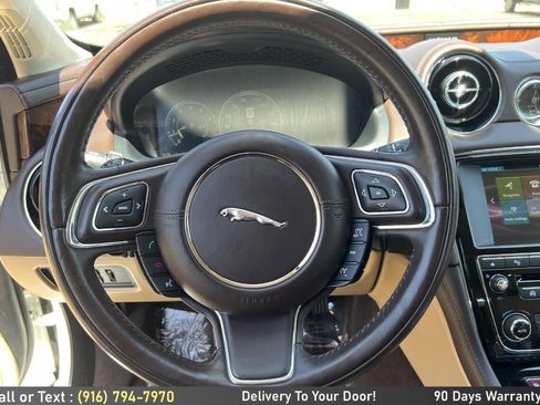 Used 2016 Jaguar XJ L Portfolio RWD image 22