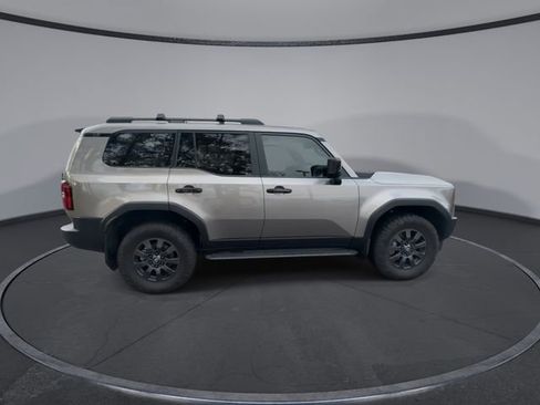 Used 2025 Toyota Land Cruiser image 18