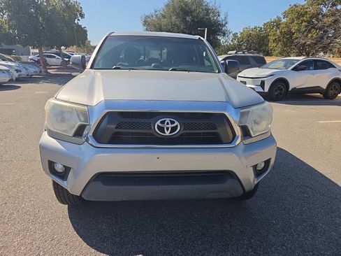 Used 2014 Toyota Tacoma PreRunner w/ SR5 Package RWD image 8