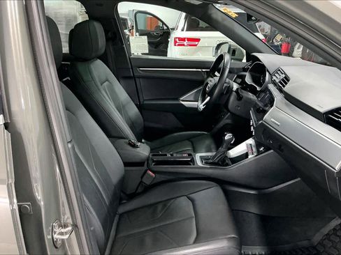 Used 2023 Audi Q3 2.0T Premium w/ Convenience Package image 10