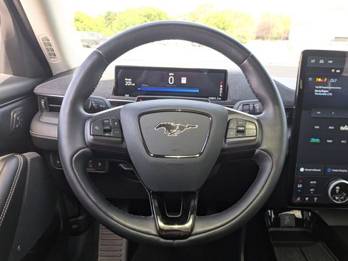 Used 2022 Ford Mustang Mach-E Premium RWD image 20