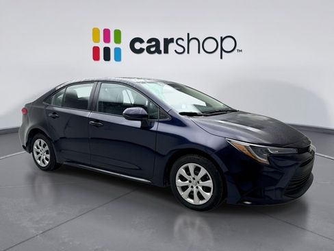 Used 2025 Toyota Corolla LE FWD image 7