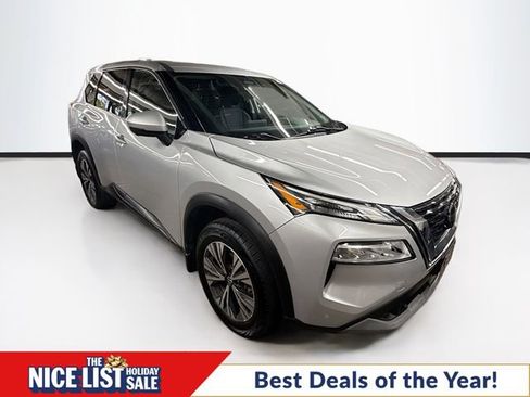 Used 2021 Nissan Rogue SV image 1
