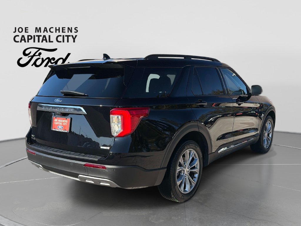 Used 2020 Ford Explorer XLT w/ Equipment Group 202A AWD/4WD image 5