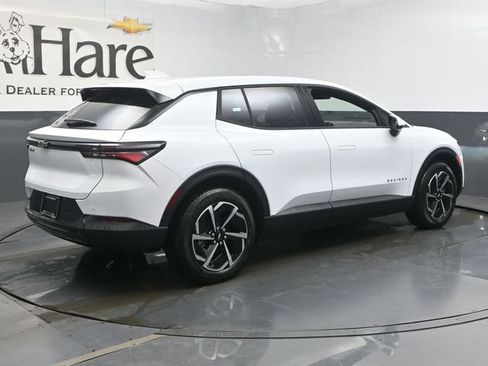 New 2026 Chevrolet Equinox EV LT FWD image 28