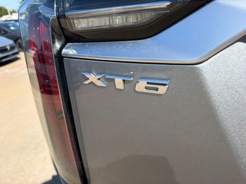 Used 2024 Cadillac XT6 Sport w/ Technology Package AWD/4WD image 10