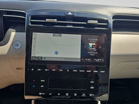 Used 2024 Hyundai Tucson Limited image 21