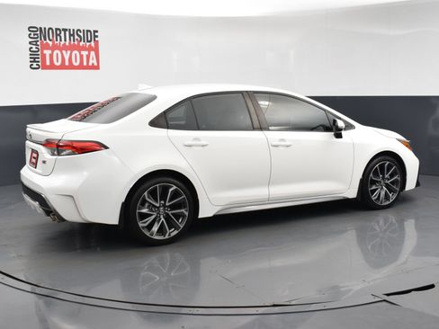 Used 2021 Toyota Corolla SE FWD image 4