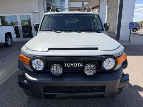 Used 2013 Toyota FJ Cruiser 4WD w/ Trail Teams Special Edition image 10