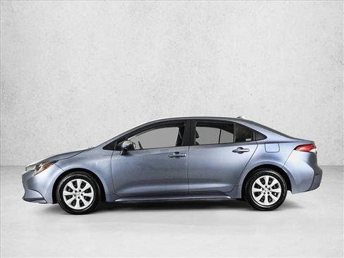 Used 2022 Toyota Corolla LE FWD image 9